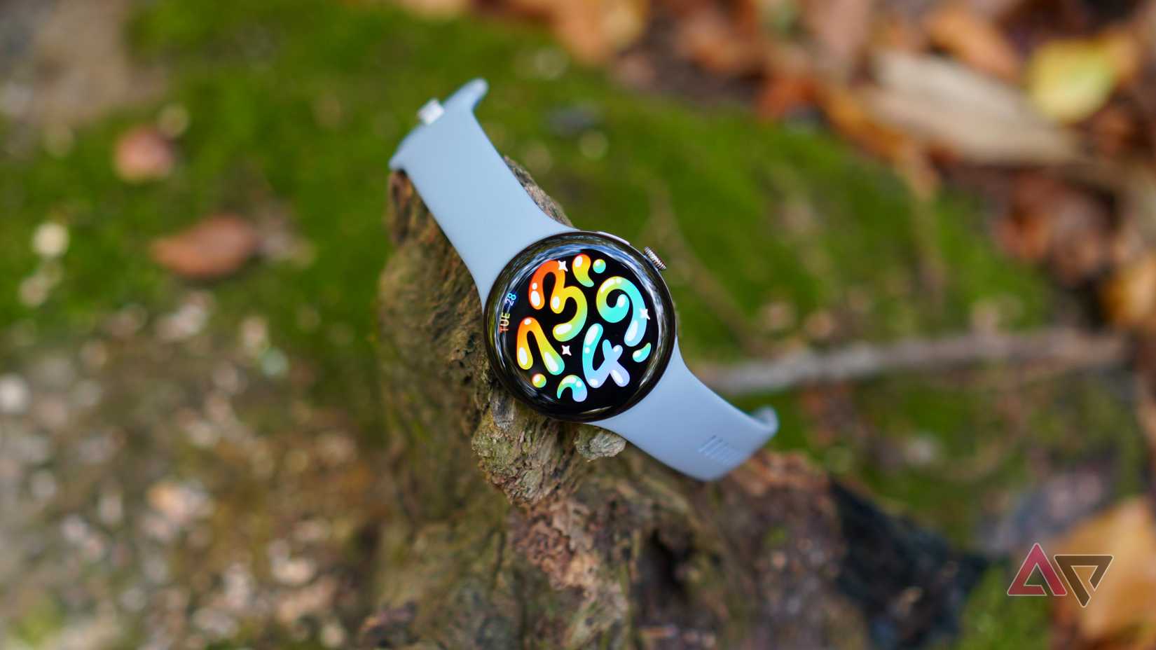 samsung-galaxy-z-flip-7-tent-hero