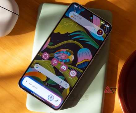 Motorola Edge 2025 display outdoors against a tree