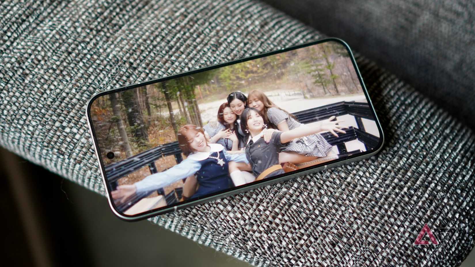 galaxy-z-fold-7-cards