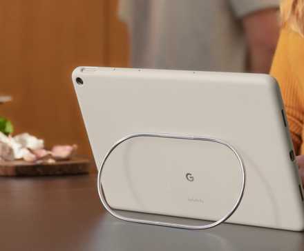 Bluetooth keyboard accessory for the Amazon Fire HD 10