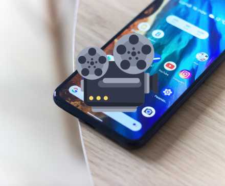 Four smartphones displaying different Niagara Launcher themes.