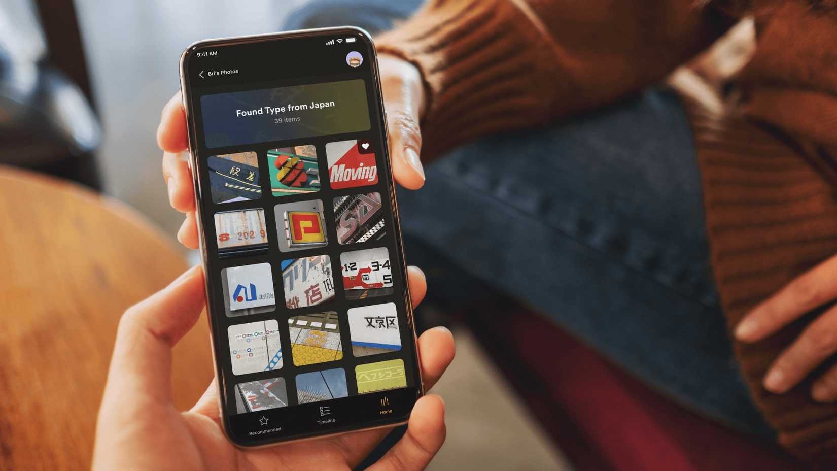 Picture of the Google Photos app icon on the Samsung Galaxy S23+ home screen