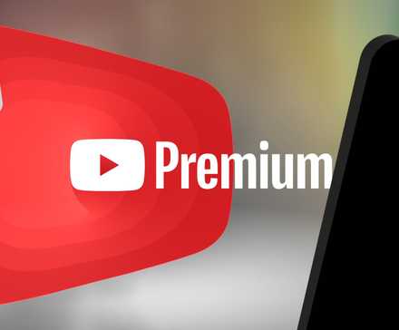 Two Galaxy Z Flip 7 models shown in a render against a white background.