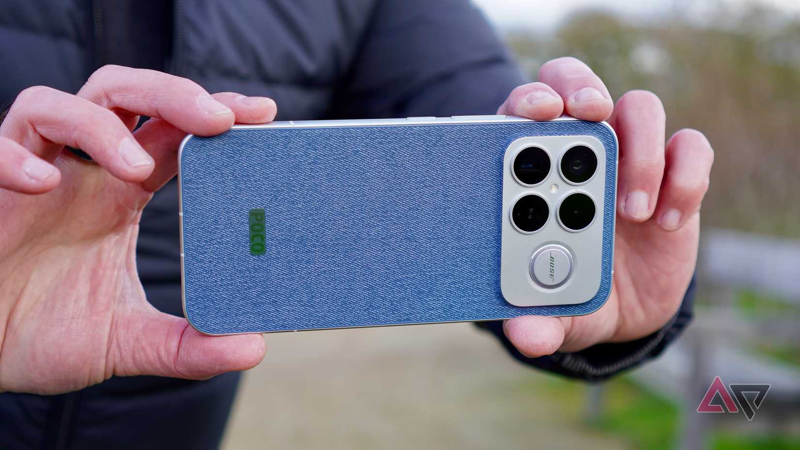 Aqara LED Bulb T2 lighting a gaming desk setup.