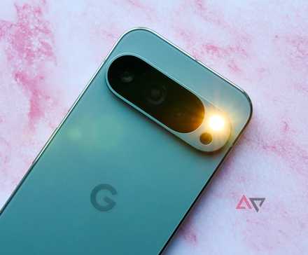 The Galaxy Z Fold 5 in split screen mode.